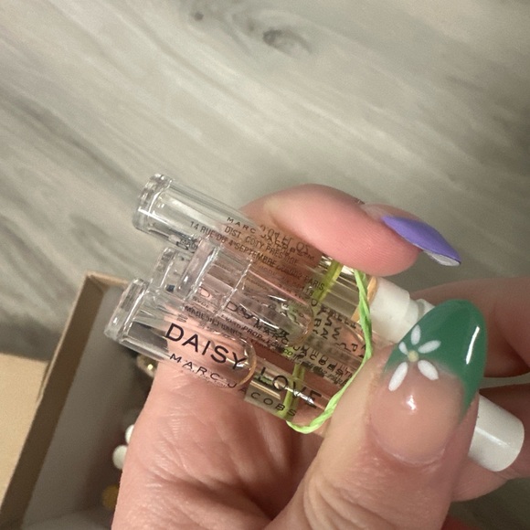 Assorted Mini Perfume & Rollerball Lot - Clear, Gold, Black, Pink - Picture 3 of 6